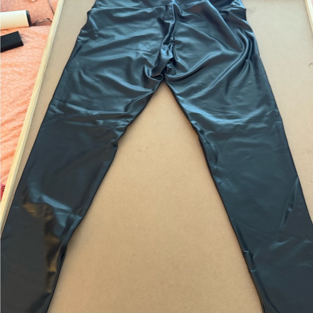 Pleather Leggings/Tights XL